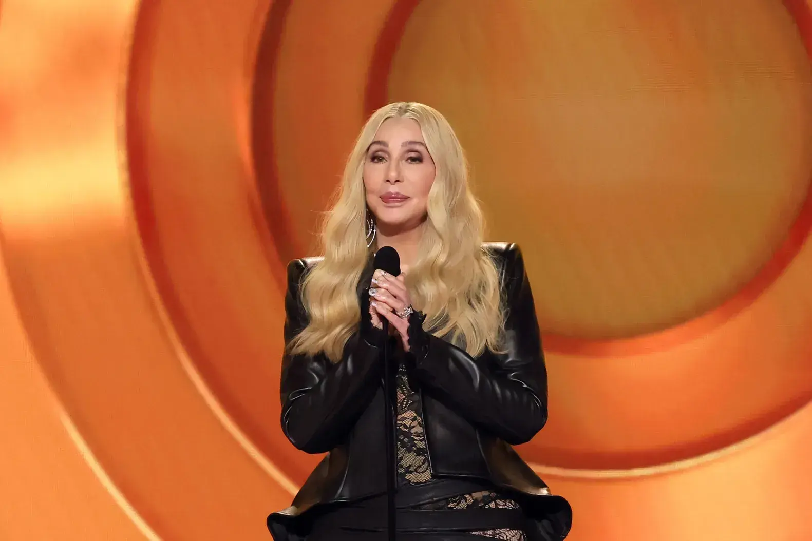 Kaos, kiks og glitter på Grammy Awards i Los Angeles
