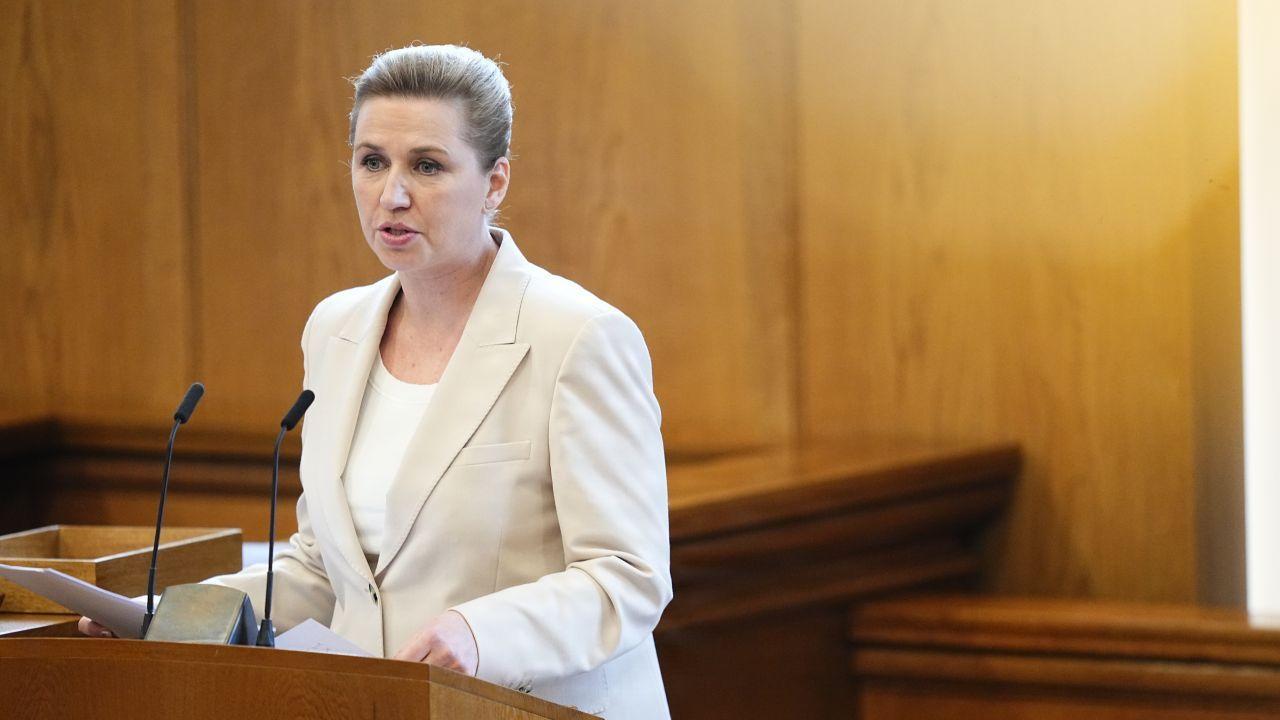 Mette Frederiksen sender Danmark til valg 24. marts