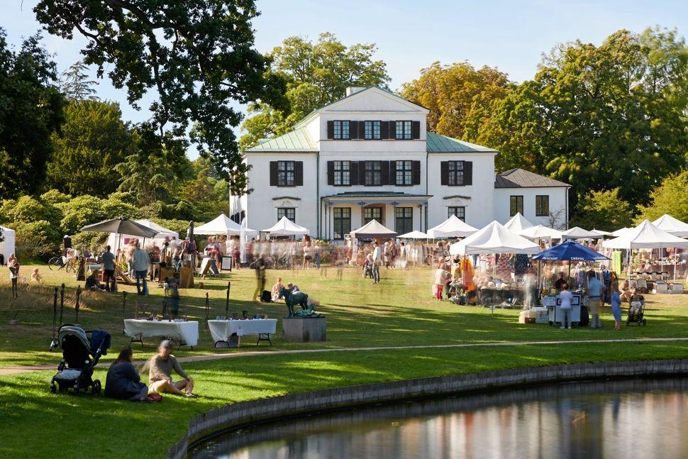 Sensommerens Høstmarked: Oplev Kunst, Mad og Musik i Øregaardsparken