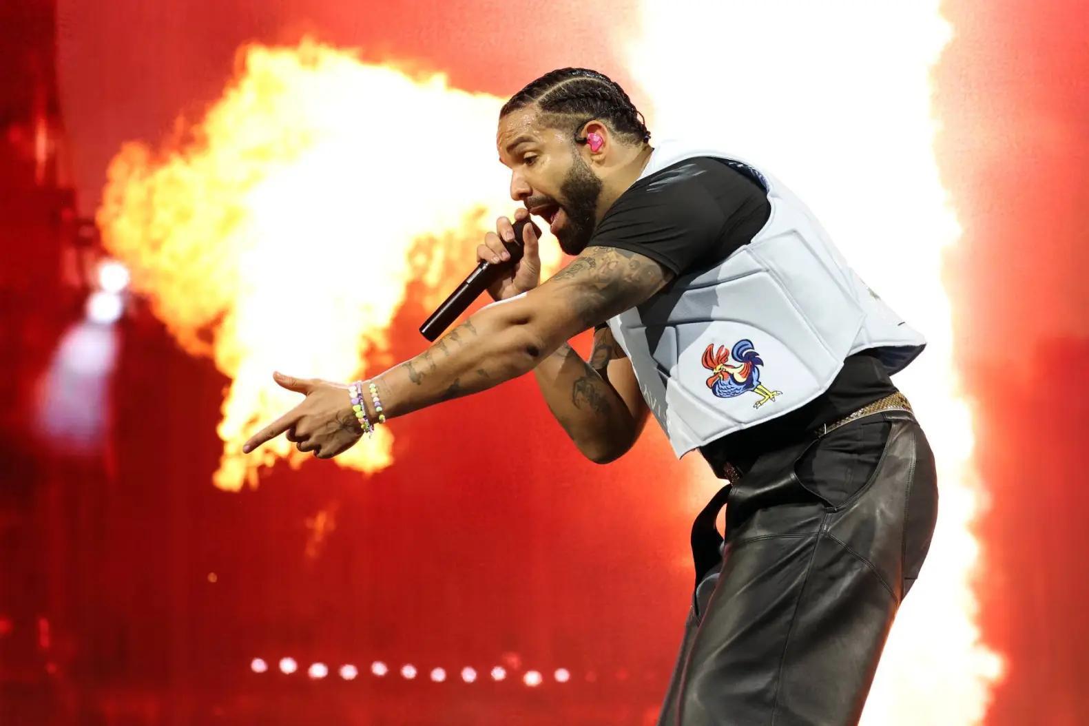 Drake slår streamingrekorder med tre nye album